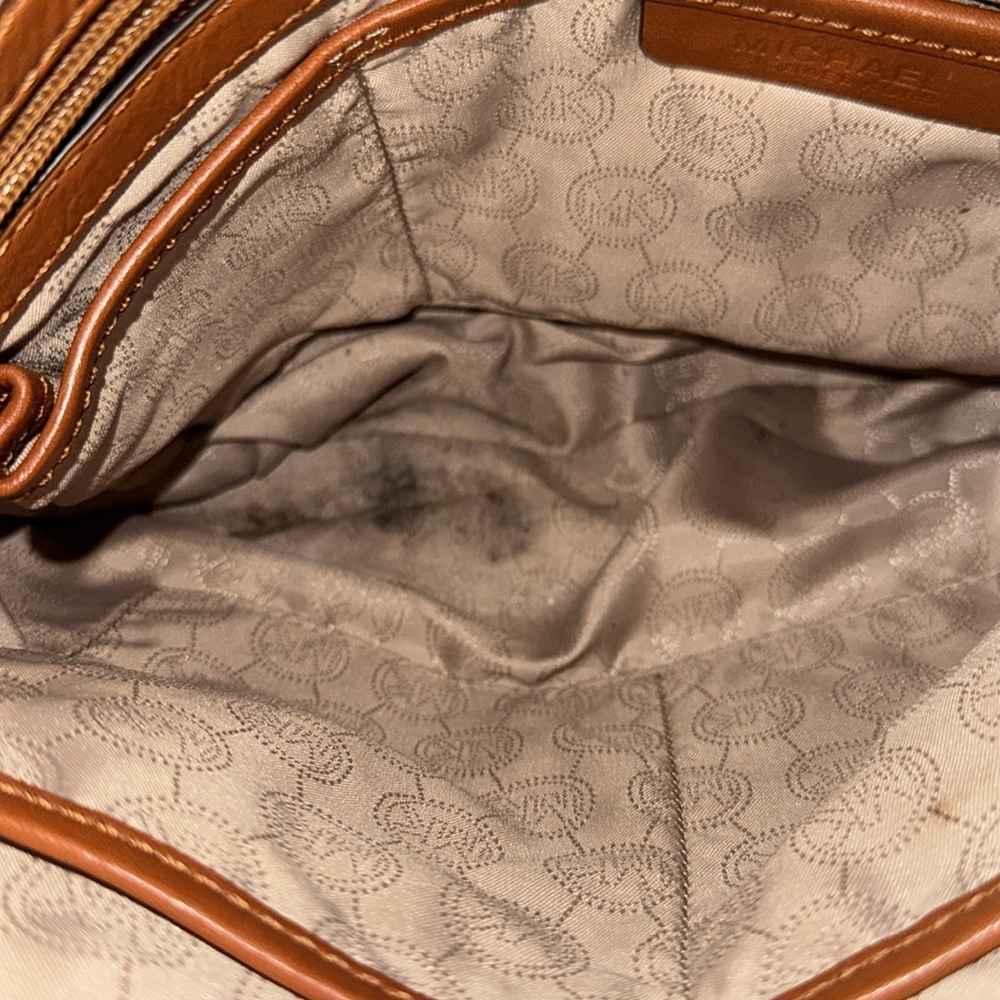 Michael Kors bag - Picture 8 of 12